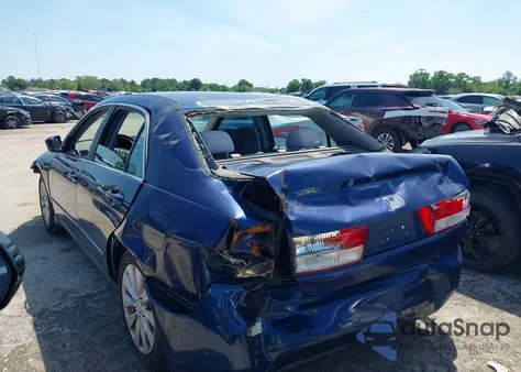 2003 Honda Accord 2.4 Lx z USA, uszkodzony, nr VIN JHMCM56343C035691